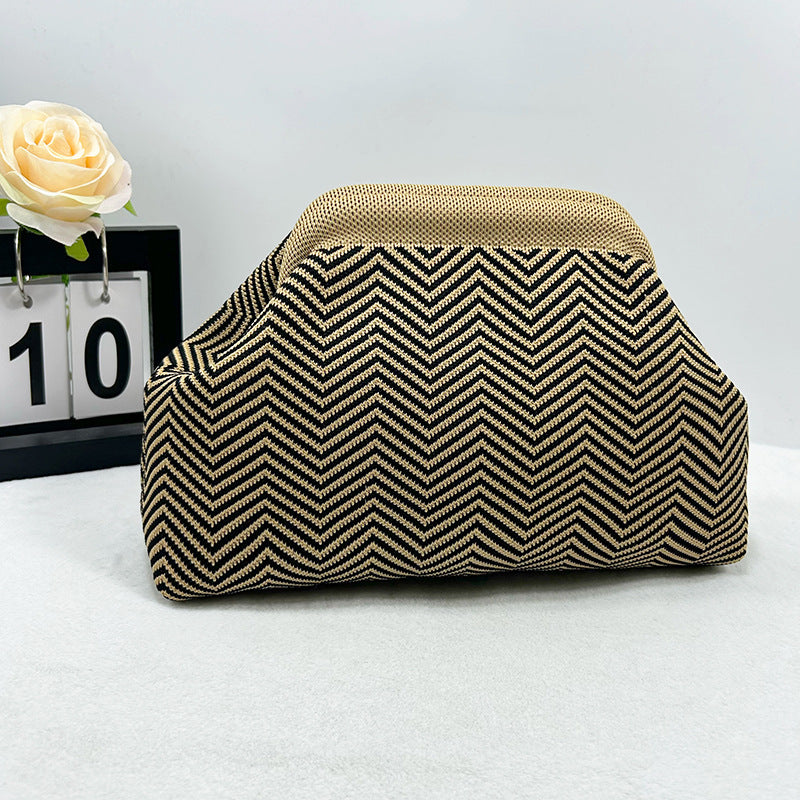 Nerja - Straw Clutch