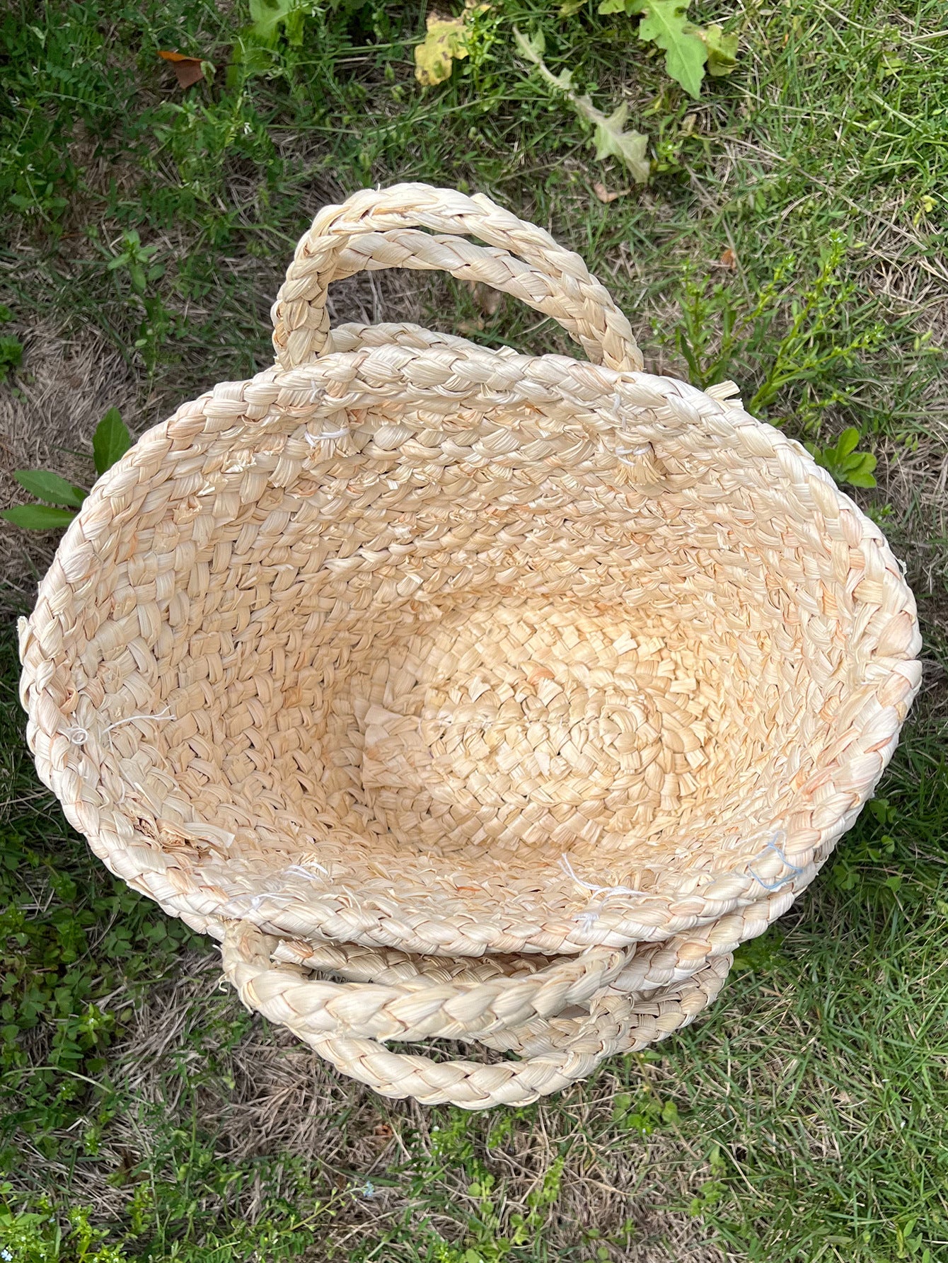 Portable Straw Bag Braided Diagonal Triangle In Grass