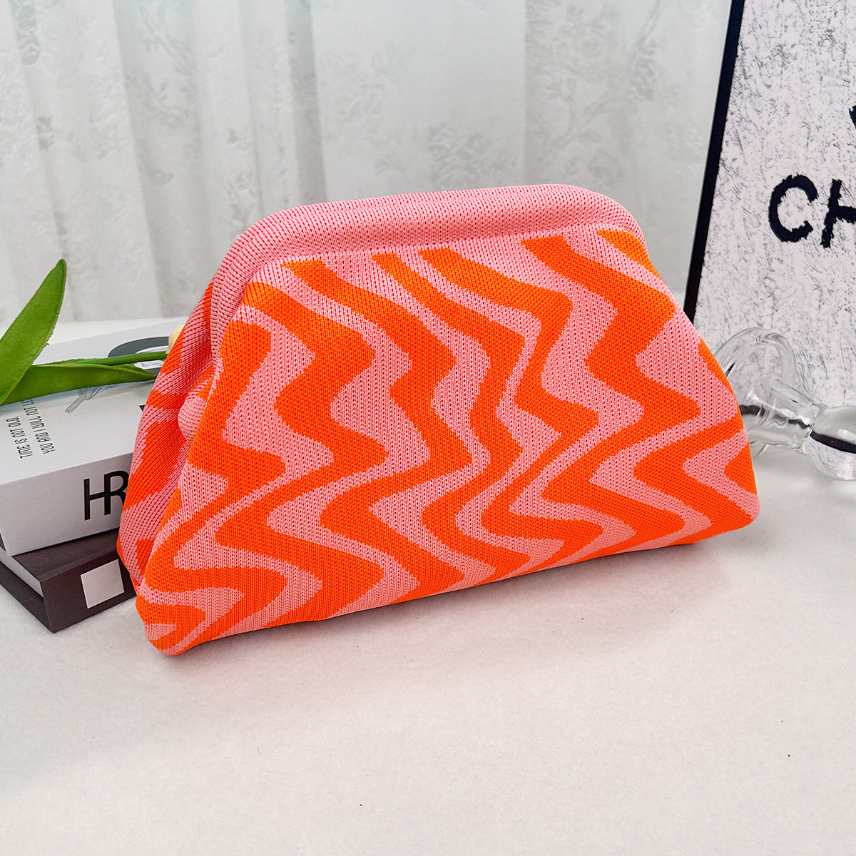 Nerja - Straw Clutch