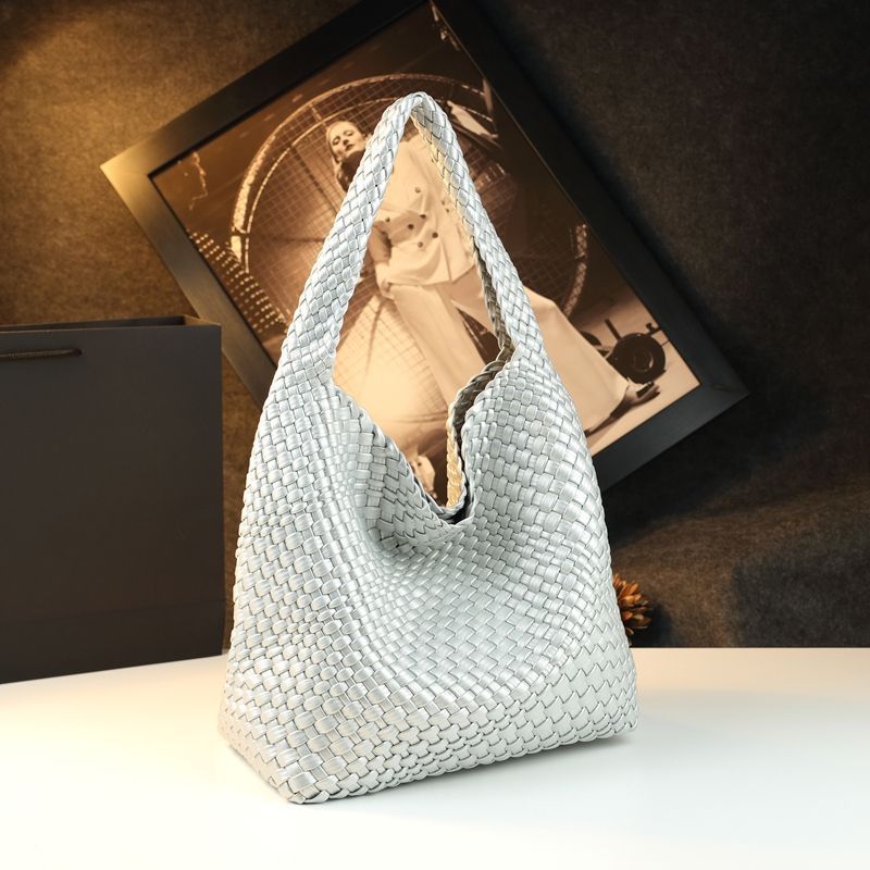 Handwoven Vintage Tote Bag With Large Capacity