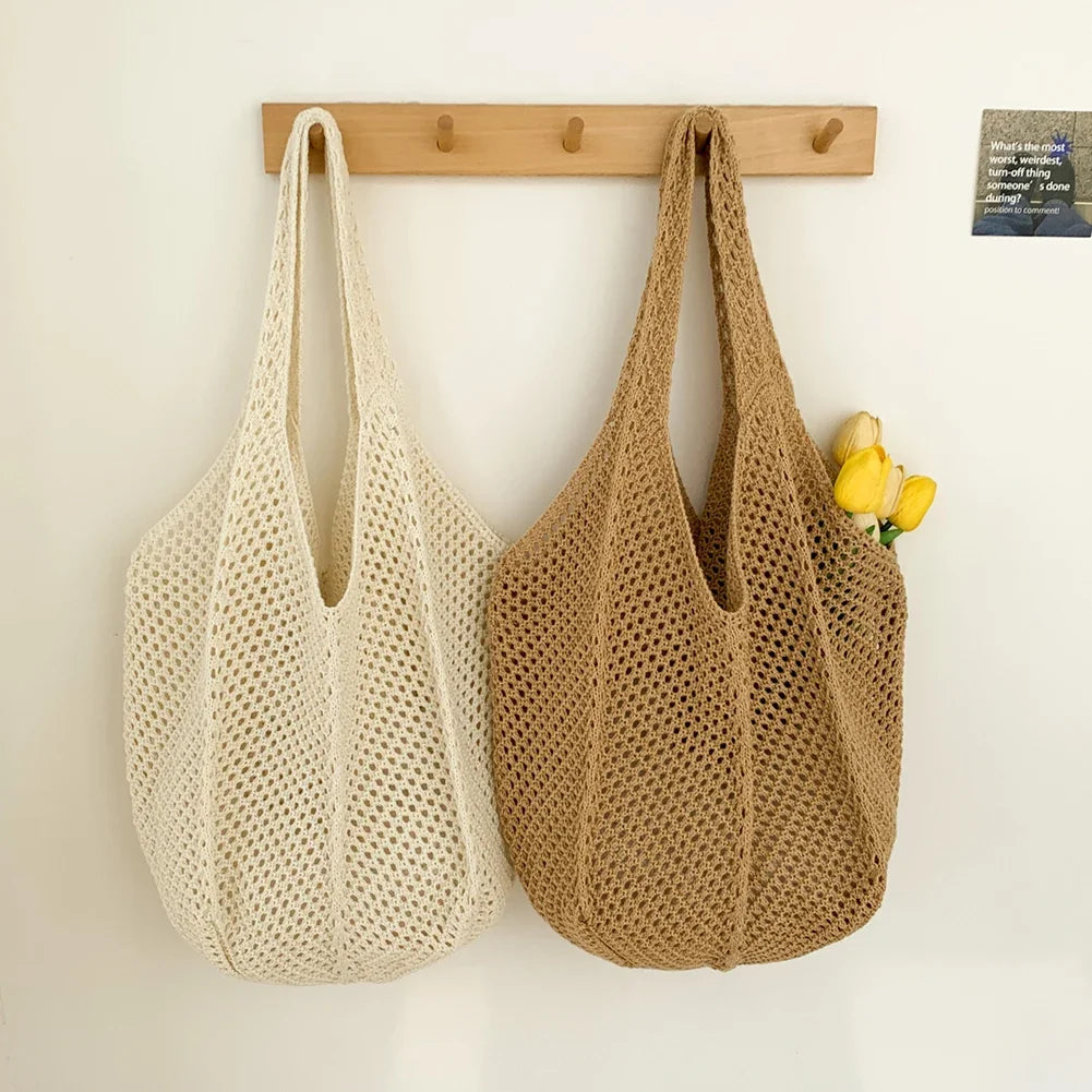 Koroni - Rattan Clutch