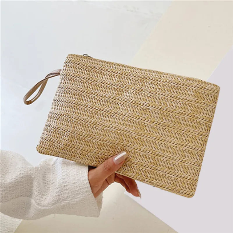 Paros - Straw Clutch