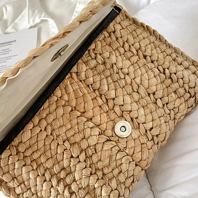 Mijas - Corn Husk Clutch