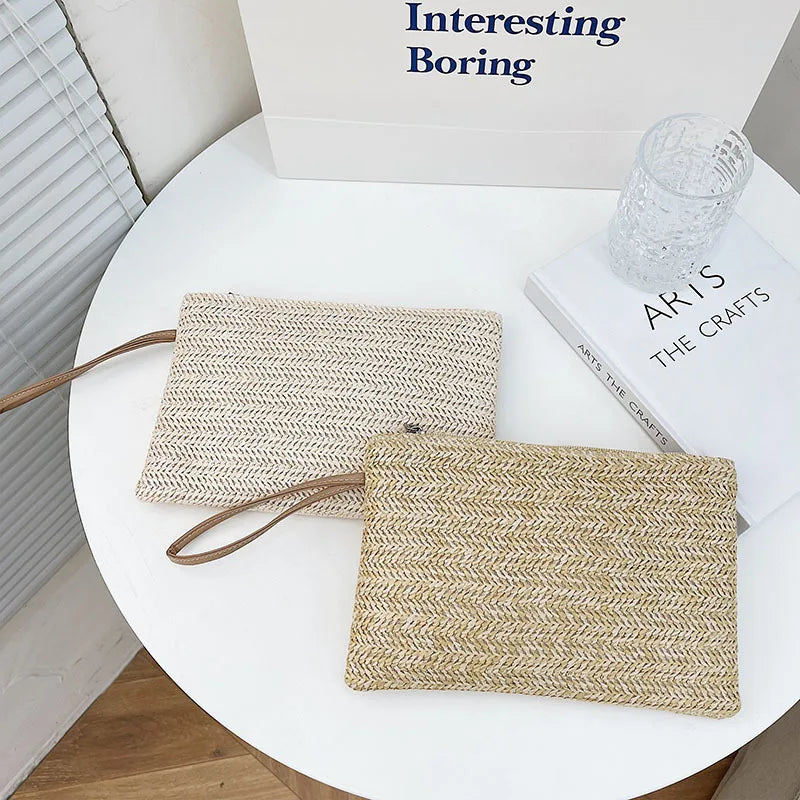 Paros - Straw Clutch