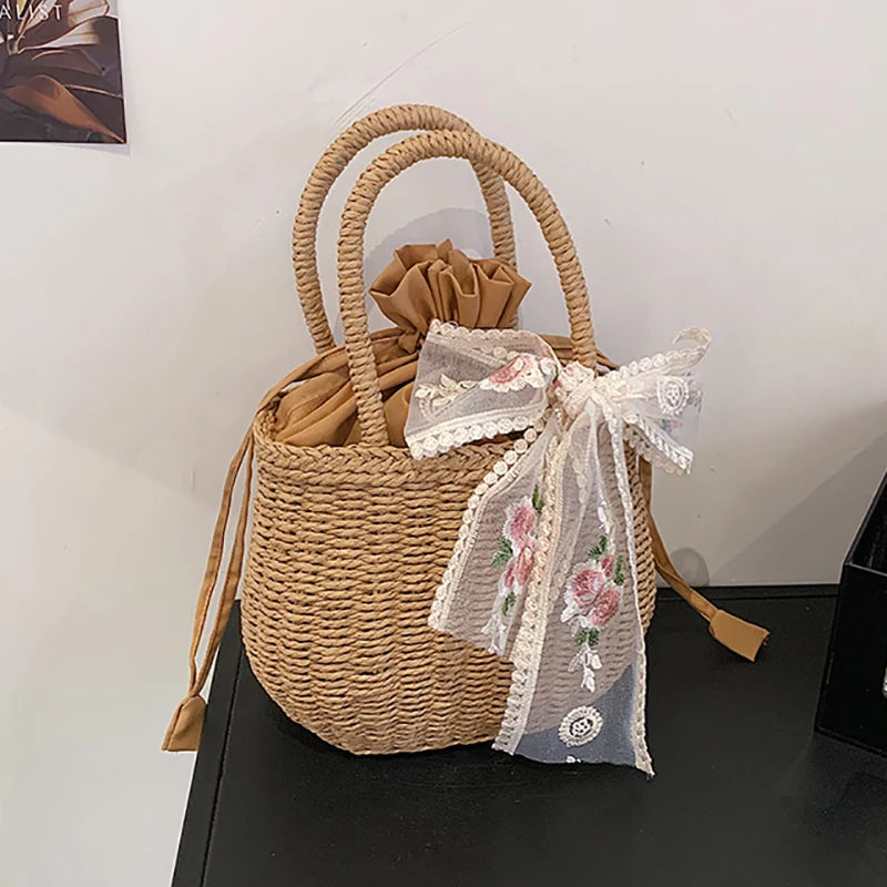Zadar - Straw Bucket Bag