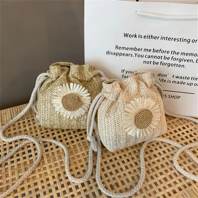 Spetses - Straw Clutch