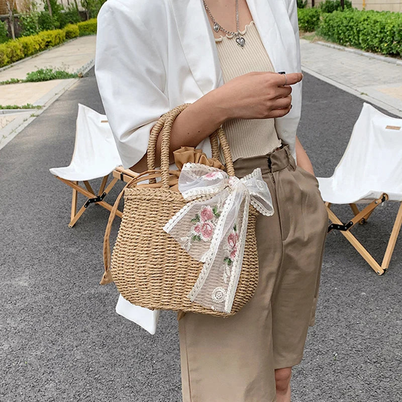 Zadar - Straw Bucket Bag