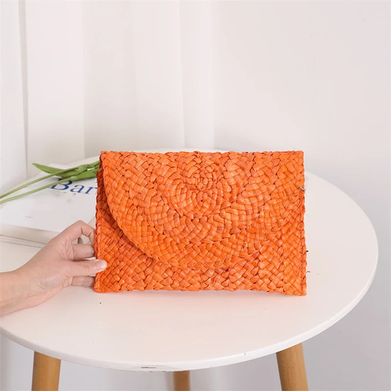 Mijas - Corn Husk Clutch