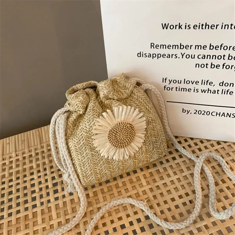 Spetses - Straw Clutch