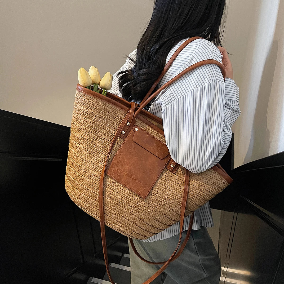 Lavagna - Straw Beach Tote