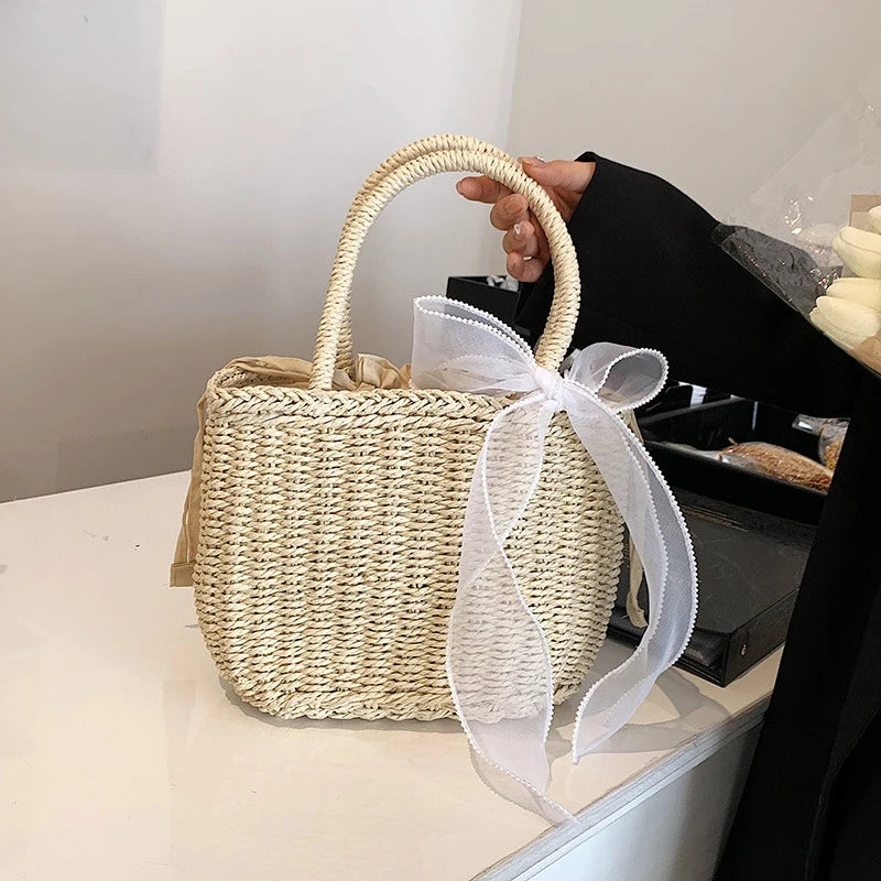 Zadar - Straw Bucket Bag