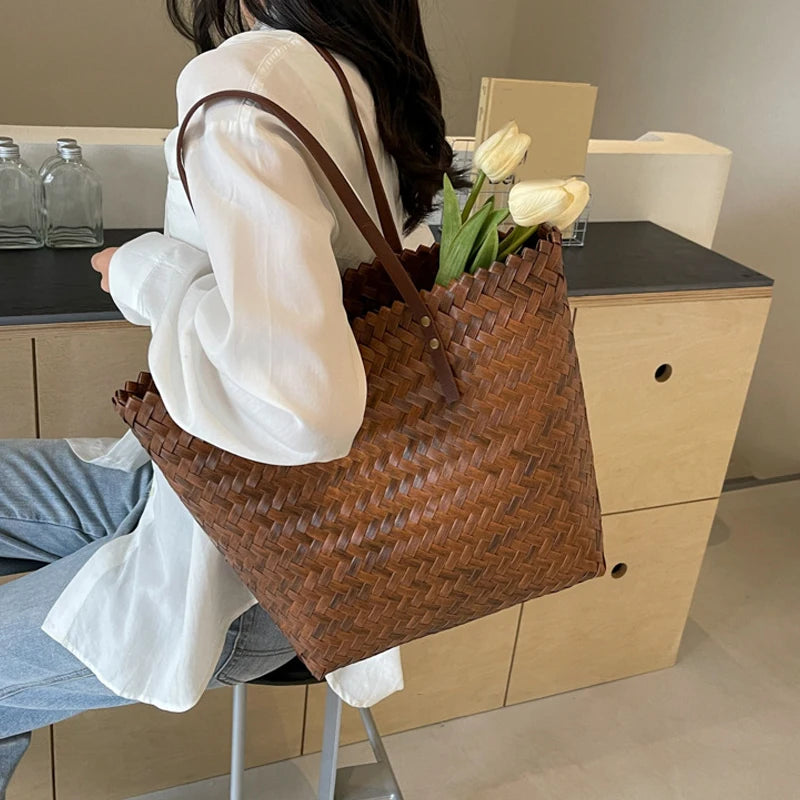 Kastellorizo - Woven Beach Bag in Brown