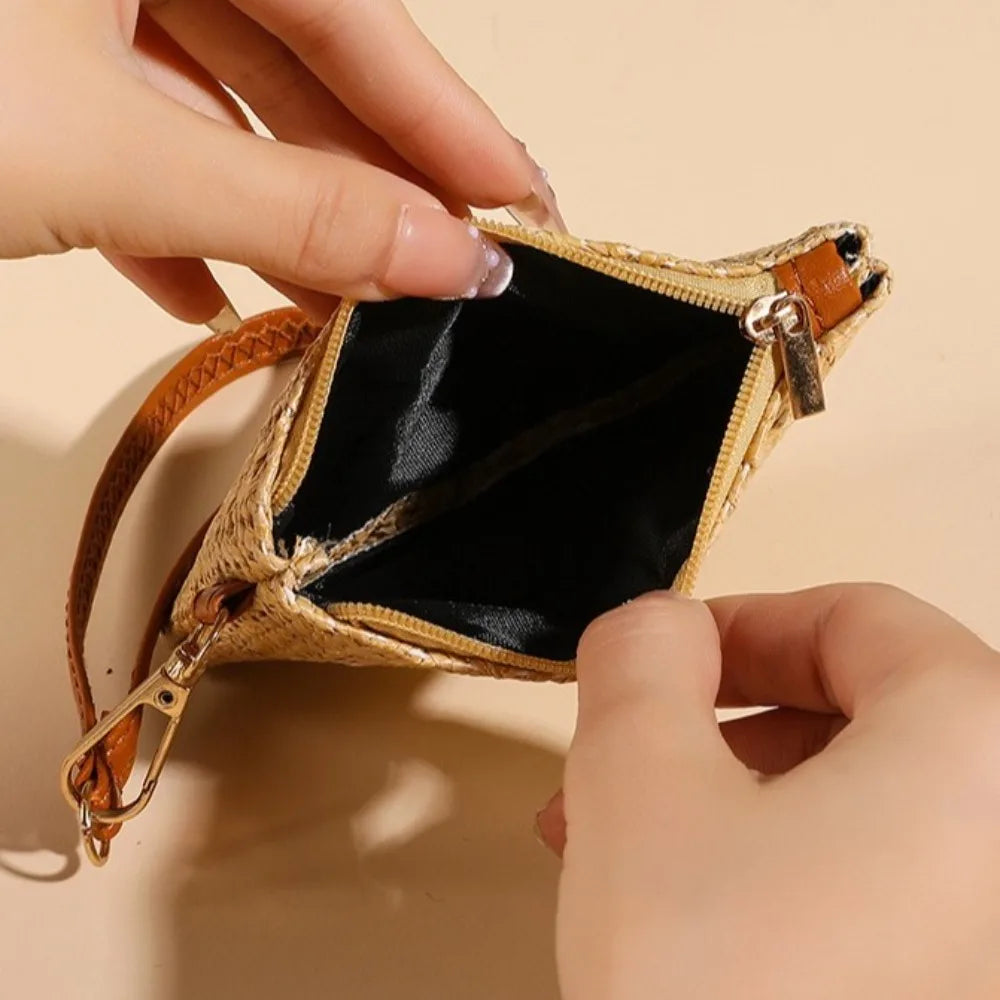 Vejer - Straw Clutch