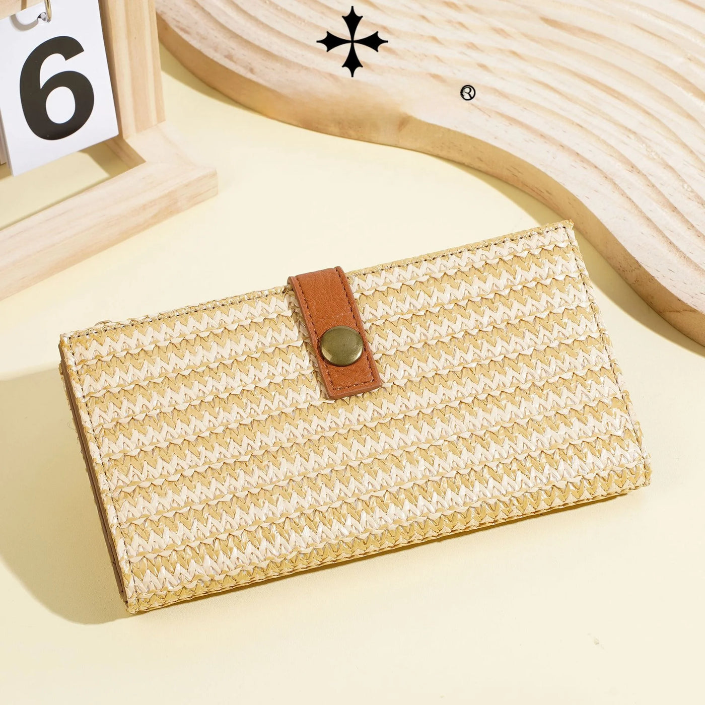 Deia - Straw Clutch
