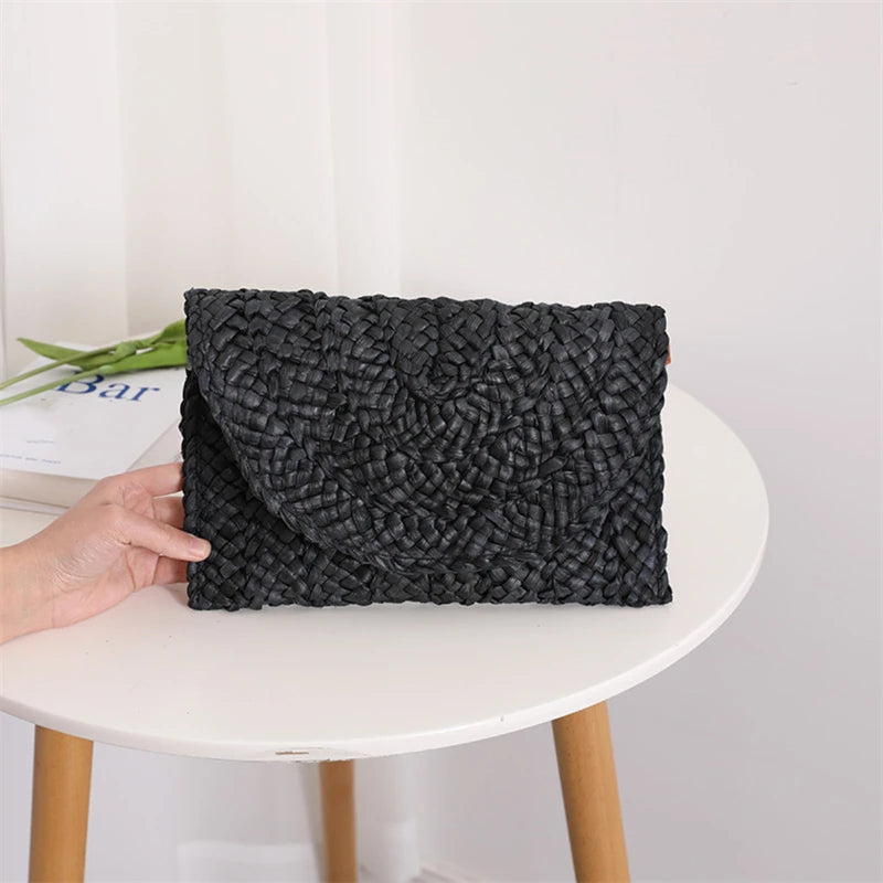 Mijas - Corn Husk Clutch