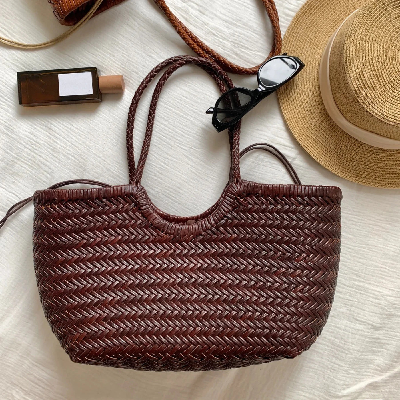 Tamariu - Straw Bucket Bag