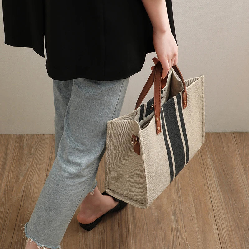 Calasetta - Straw Crossbody Bag in Black