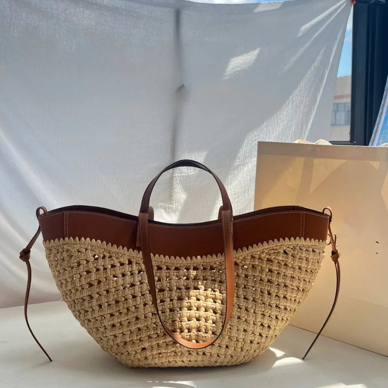 Gythio - Straw Bucket Bag