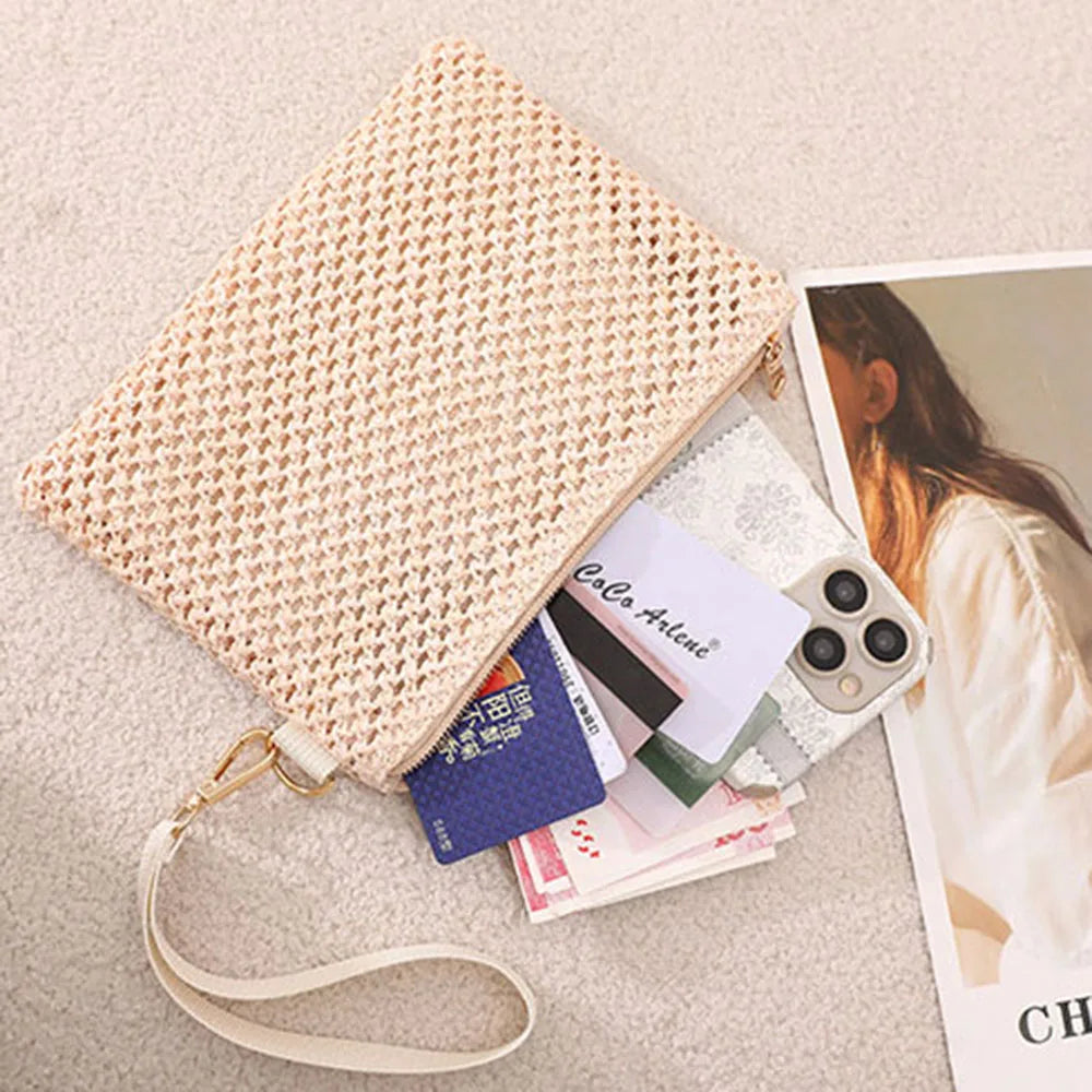 Ramatuelle - Straw Clutch
