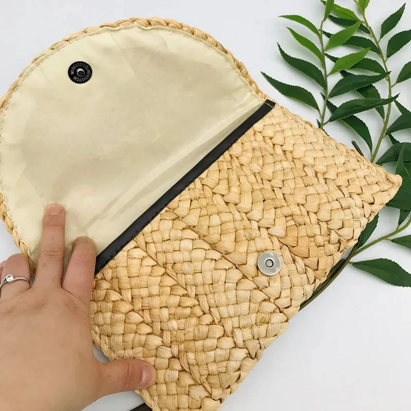 Pollenca - Corn Husk Clutch