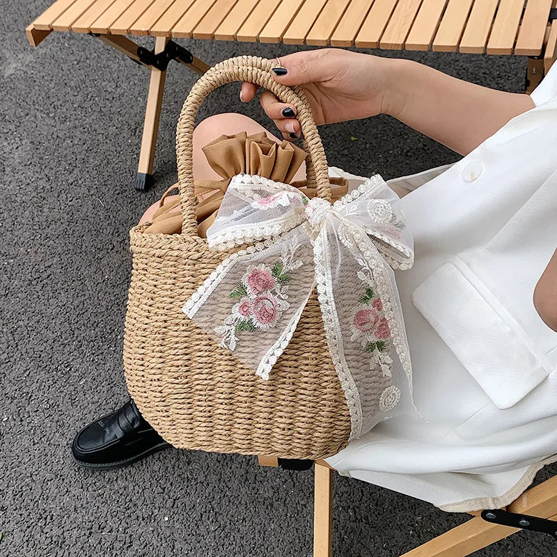 Cavtat - Rattan Clutch