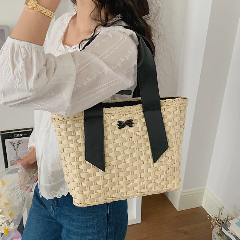 Mougins - Straw Clutch