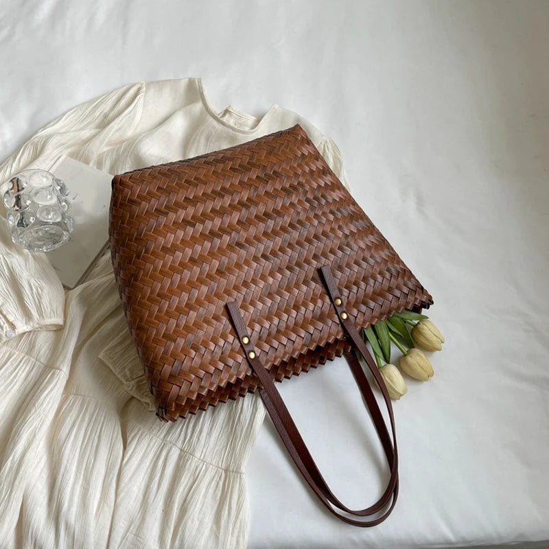 Kastellorizo - Woven Beach Bag in Brown