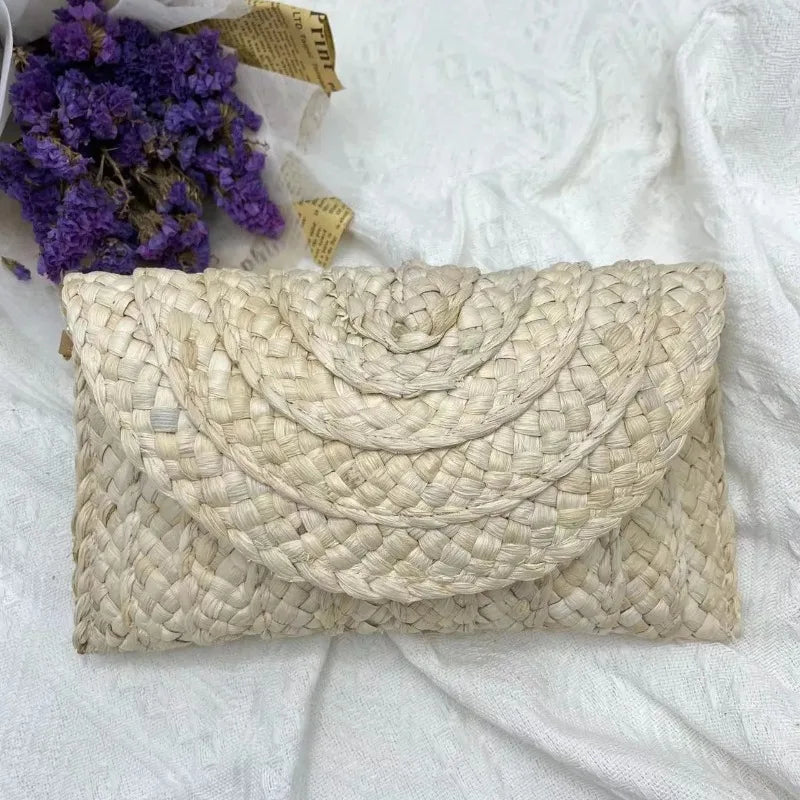 Pollenca - Corn Husk Clutch