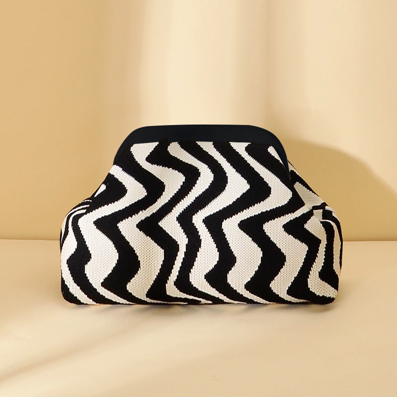 Nerja - Straw Clutch