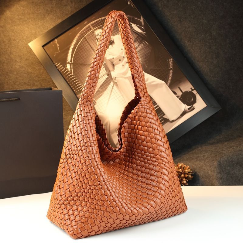 Handwoven Vintage Tote Bag With Large Capacity