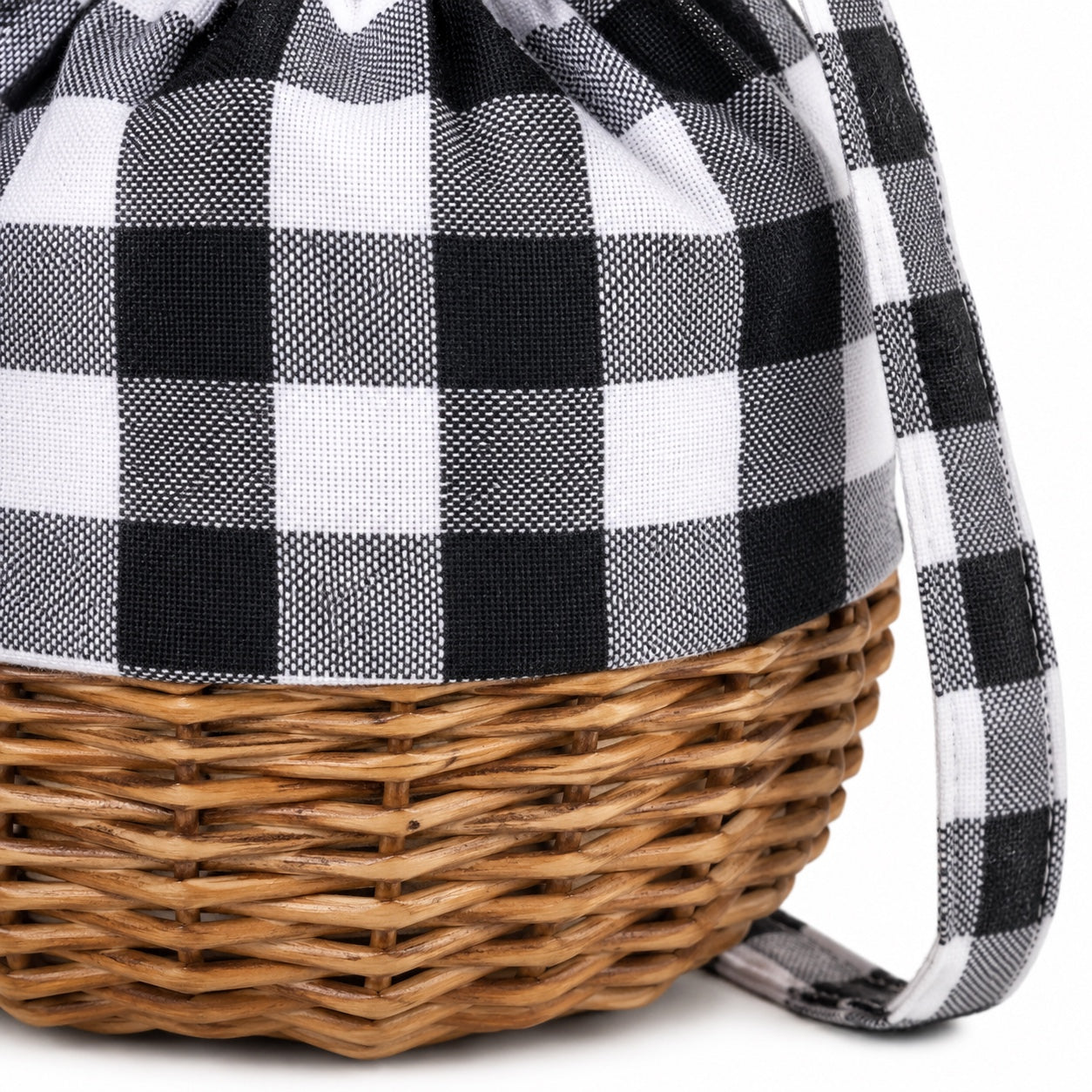 Binibeca rattan bucket bag, close-up material detail