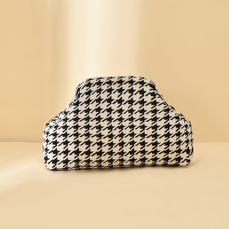 Nerja - Straw Clutch
