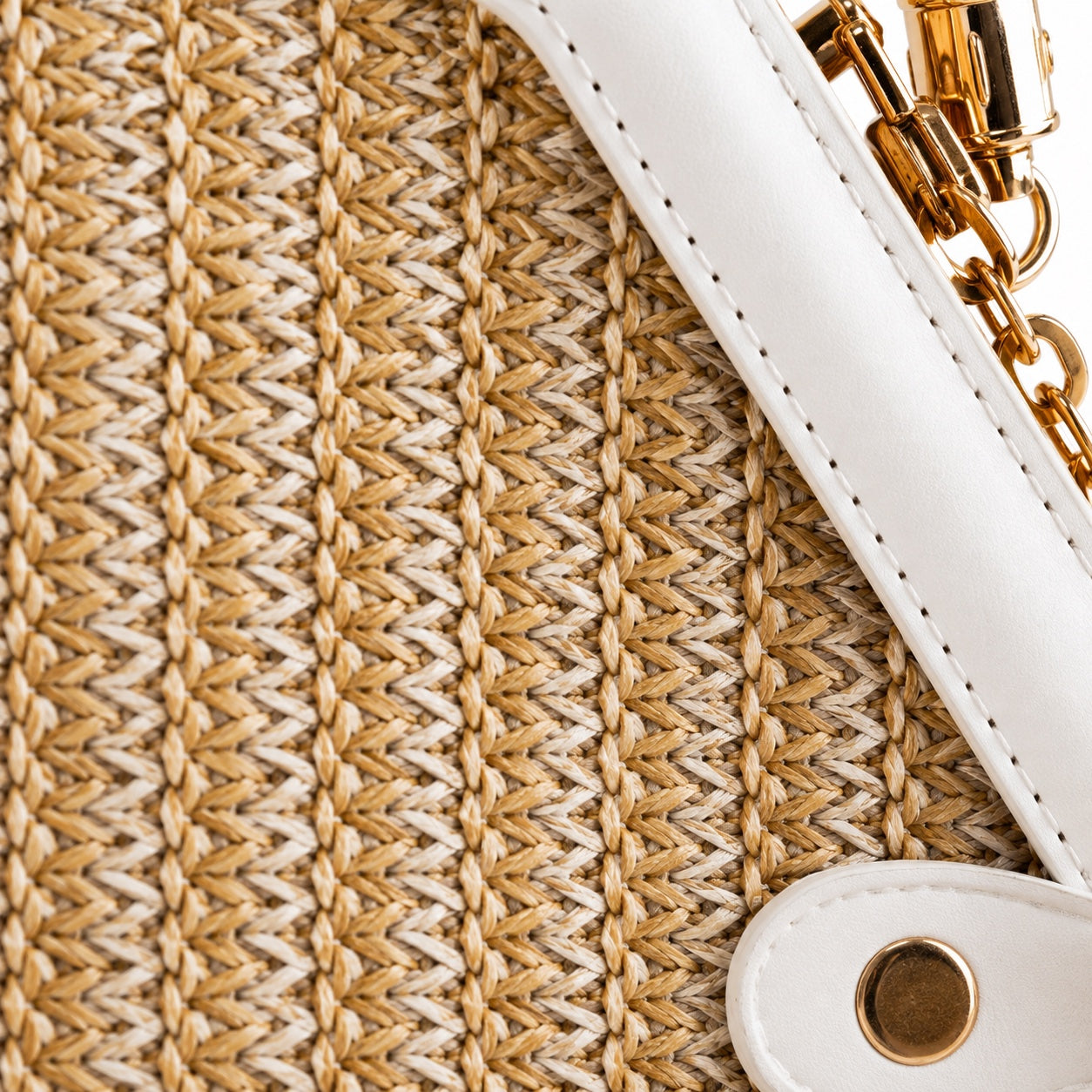 Hydra - Straw Clutch, close-up material detail
