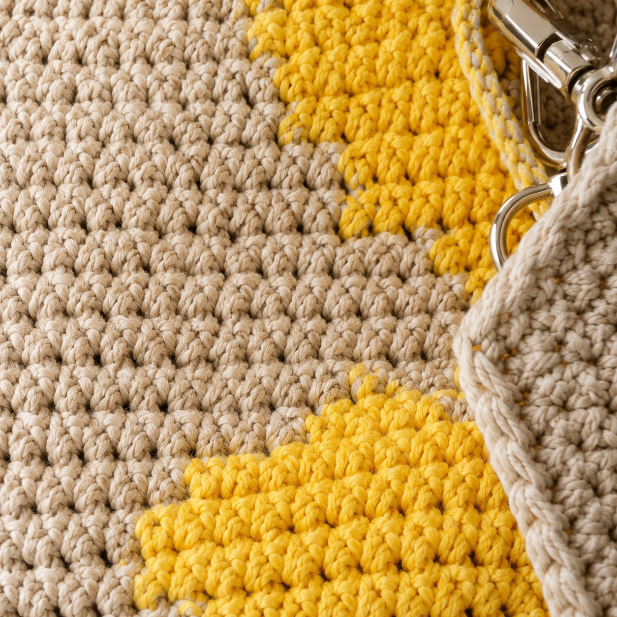 Taormina - Crochet Tote Bag, close-up material detail