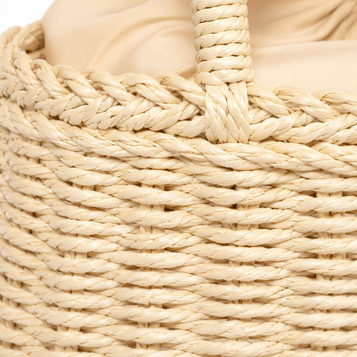 Zadar - Straw Bucket Bag, close-up material detail